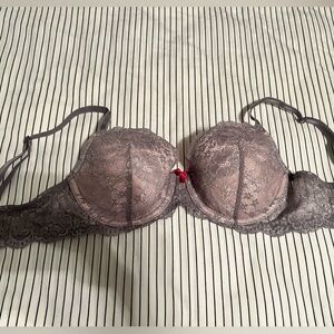 Victoria’s Secret Dream Angels grey lace lined demi bra, size 34C